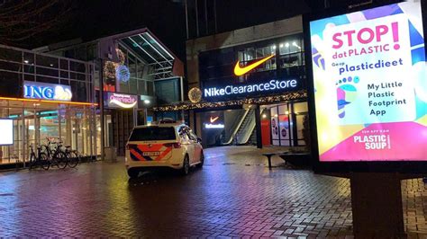 Nike bij Winkelcentrum Overvecht.